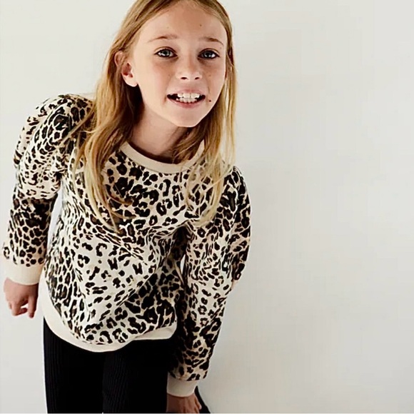 Zara | Shirts & Tops | Zara Leopard Animal Print Puff Sleeve Sweatshirt ...